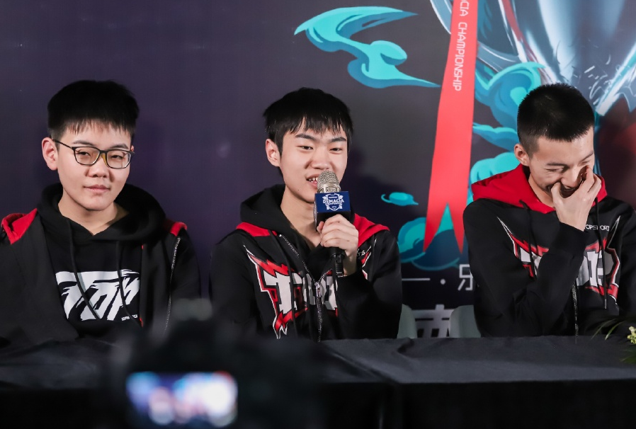  LPL春季赛战火重燃 顶尖战队展开激烈角逐