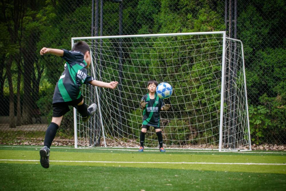  青训营涌现天才少年，中国足球未来可期  