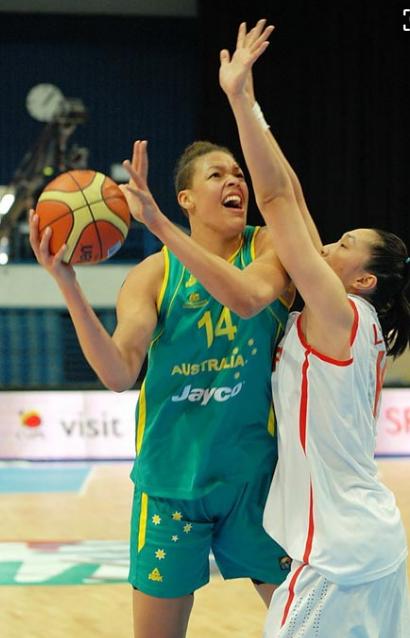  女篮联赛崛起，巾帼英姿不让须眉