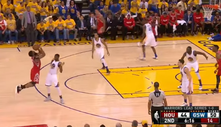  篮球跨界合作频现，品牌联名引领潮流