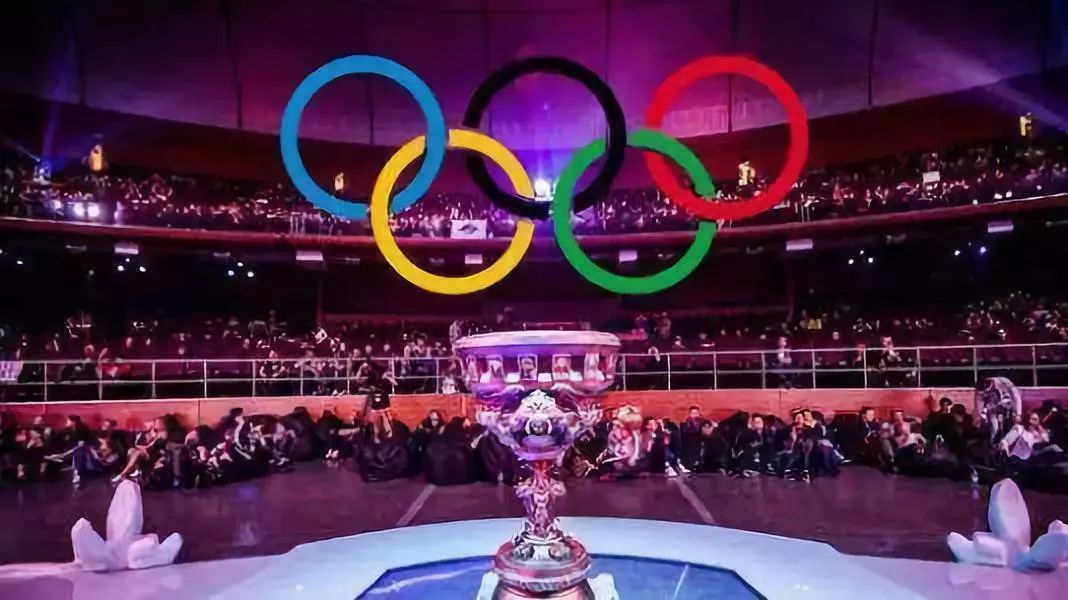  电竞天才少年首夺世界冠军宝座